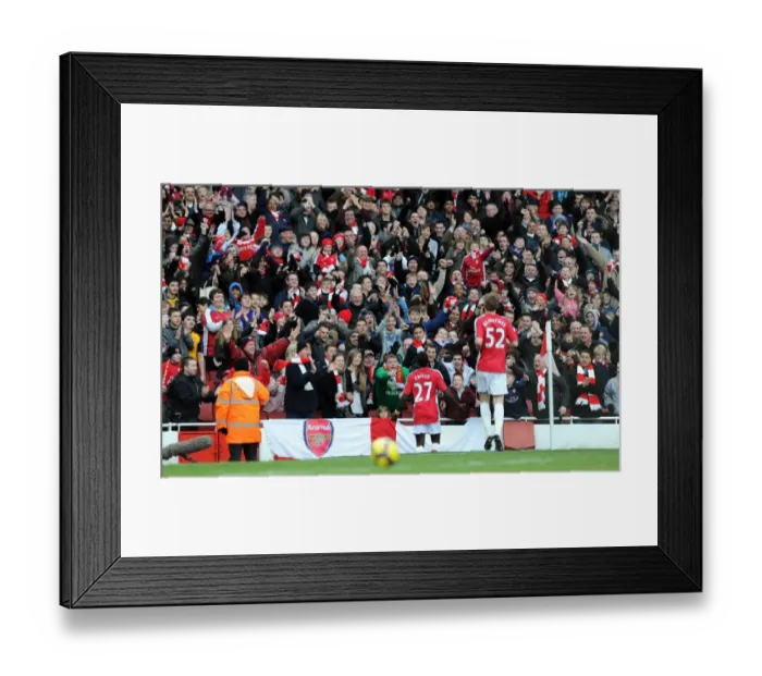 Framed Print : Emmanuel Eboue celebrates the 1st Arsenal goal (scored by Nicklas Bendtner Framed Print : Emmanuel Eboue celebrates the 1st Arsenal goal (scored by Nicklas Bendtner