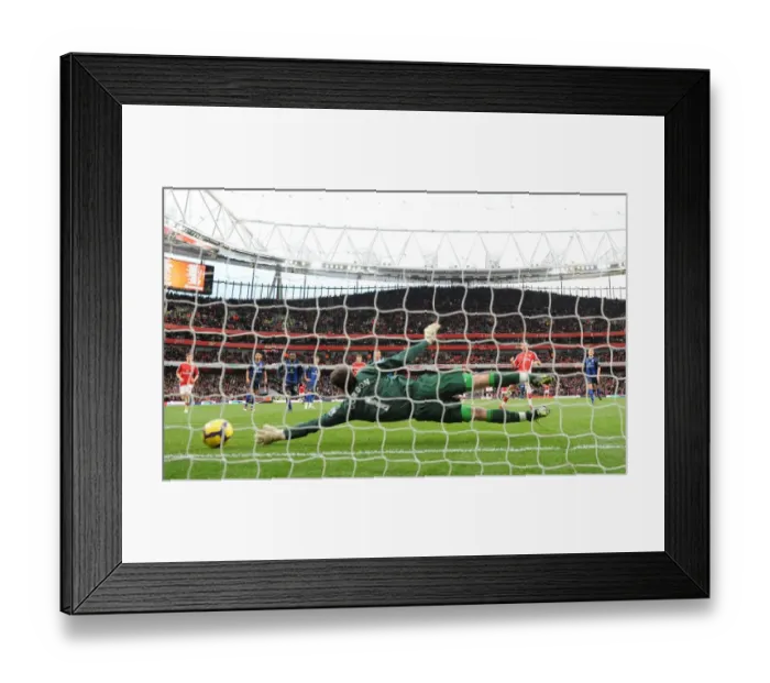 Framed Print : Cesc Fabregas shoots past Sunderland goalkeeper Craig Gordon to score the 2nd Arsenal goal from the penalty spot. Arsenal 2: 0 Sunderland, Barclays Premier League, Emirates Stadium, Arsenal Football Club, London, 20  /  2  /  2010. Credit