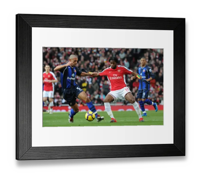 Framed Print : Alex Song (Arsenal) Anton Ferdinand (Sunderland). Arsenal 2: 0 Sunderland