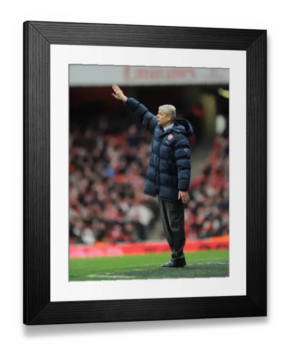 Framed Print : Arsenal manager Arseen Wenger. Arsenal 2: 0 Sunderland, Barclays Premier League Framed Print : Arsenal manager Arseen Wenger. Arsenal 2: 0 Sunderland, Barclays Premier League