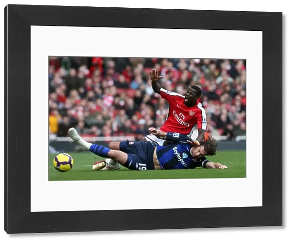 Emmanuel Eboue (Arsenal) Lorik Cana (Sunderland). Arsenal 2: 0 Sunderland