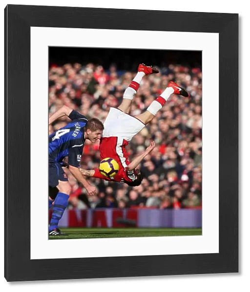 Cesc Fabregas (Arsenal) Michael Turner (Sunderland). Arsenal 2: 0 Sunderland