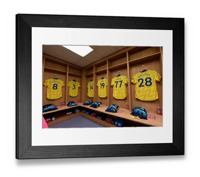 Framed Print : Arsenal's Unified Focus: The Pre-Match Huddle before Sheffield United vs Arsenal, Premier League 2019-20
