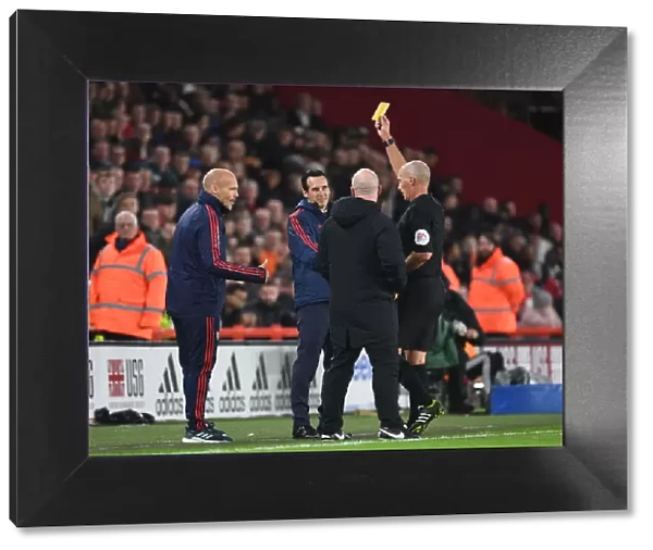 Sheffield United vs. Arsenal: Referee Shows Yellow Card to Arsenal's Freddie Ljungberg