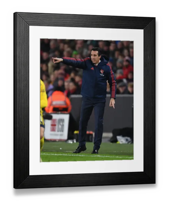 Framed Print : Unai Emery's Intense Focus: Arsenal's Battle at Sheffield United, Premier League 2019-20