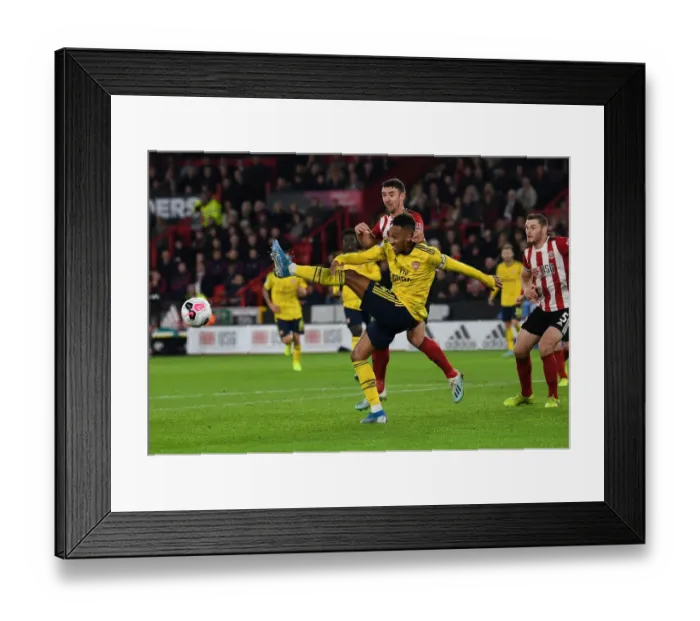Framed Print : Aubameyang Under Pressure: Sheffield United vs. Arsenal, Premier League 2019-20