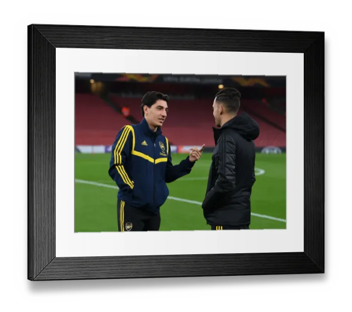 Framed Print : Arsenal FC: Bellerin and Ceballos Unite Before Vitoria Guimaraes Clash