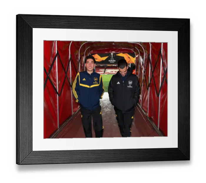 Framed Print : Arsenal FC vs Vitoria Guimaraes: Hector Bellerin and Dani Ceballos Pre-Match Moment - UEFA Europa League 2019-20 Framed Print : Arsenal FC vs Vitoria Guimaraes: Hector Bellerin and Dani Ceballos Pre-Match Moment - UEFA Europa League 2019-20