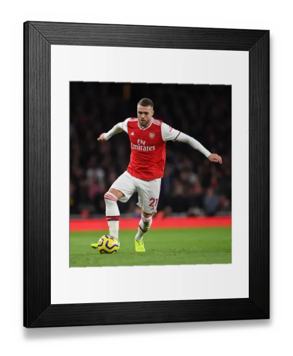 Framed Print : Calum Chambers in Action: Arsenal vs. Crystal Palace (Premier League 2019-20)
