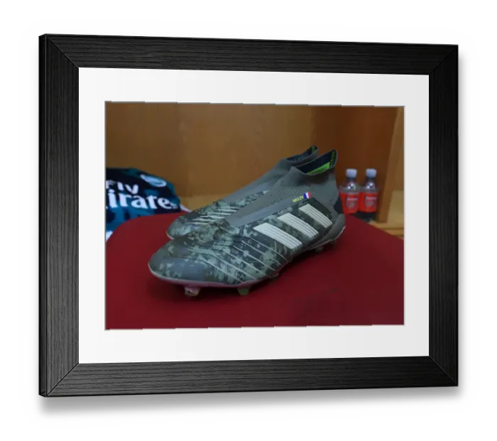 Framed Print : Arsenal FC: Matteo Guendouzi's Pre-Match Routine vs Crystal Palace (Premier League 2019-20) Framed Print : Arsenal FC: Matteo Guendouzi's Pre-Match Routine vs Crystal Palace (Premier League 2019-20)