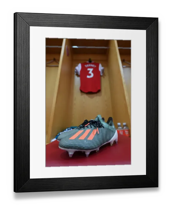 Framed Print : Arsenal FC: Kieran Tierney's Pre-Match Routine vs Crystal Palace (2019-20) Framed Print : Arsenal FC: Kieran Tierney's Pre-Match Routine vs Crystal Palace (2019-20)