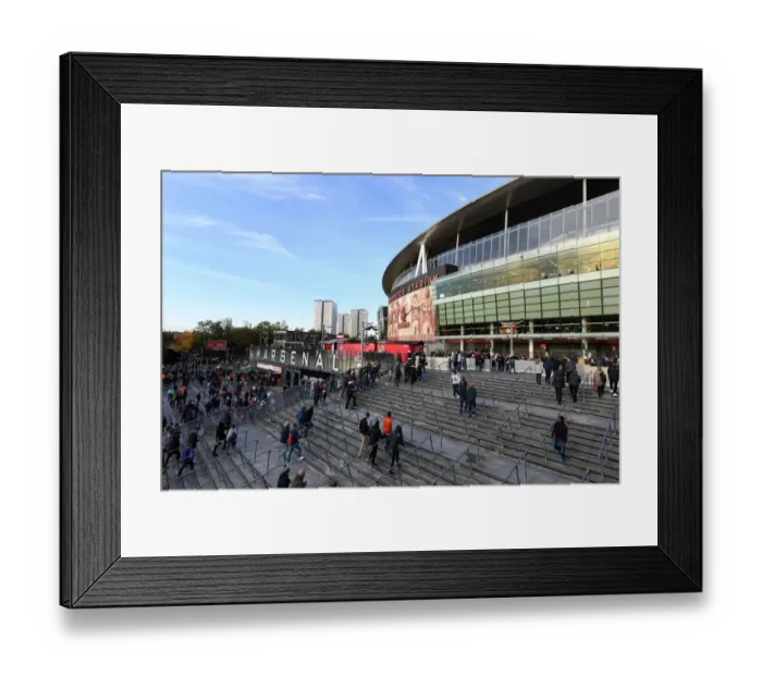 Framed Print : Arsenal vs Crystal Palace: Electrifying Fan Atmosphere Outside Emirates Stadium - Premier League 2019-20