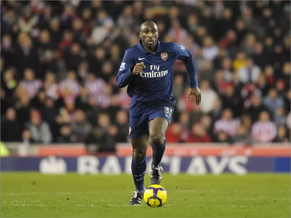 Sol Campbell Leads Arsenal to Victory: 3-1 over Stoke City, Barclays Premier League