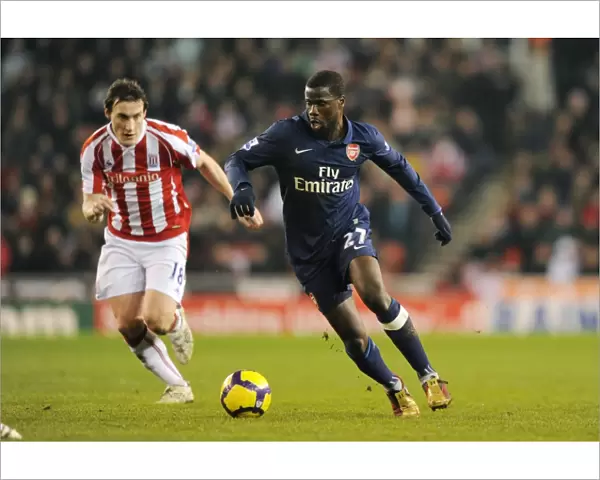 Emmanuel Eboue (Arsenal) Dean Whitehead (Stoke). Stoke City 1: 3 Arsenal