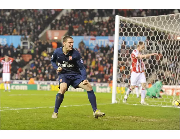 Thomas Vermaelen's Goal: Arsenal's 3rd in 1:3 Victory over Stoke City, 2010