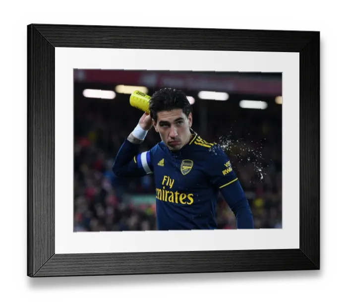 Framed Print : Hector Bellerin: Arsenal's Readiness for Carabao Cup Showdown at Anfield Against Liverpool