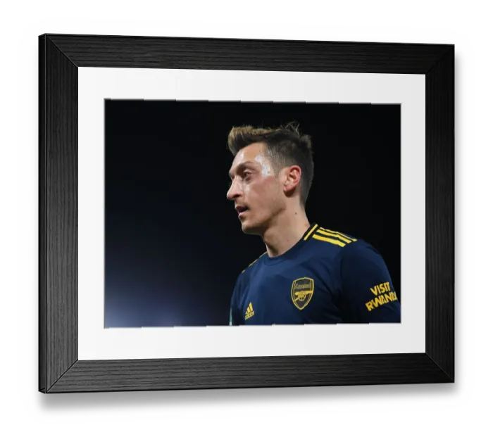 Framed Print : Mesut Ozil at Liverpool's Anfield: Carabao Cup Clash (2019-20) Framed Print : Mesut Ozil at Liverpool's Anfield: Carabao Cup Clash (2019-20)