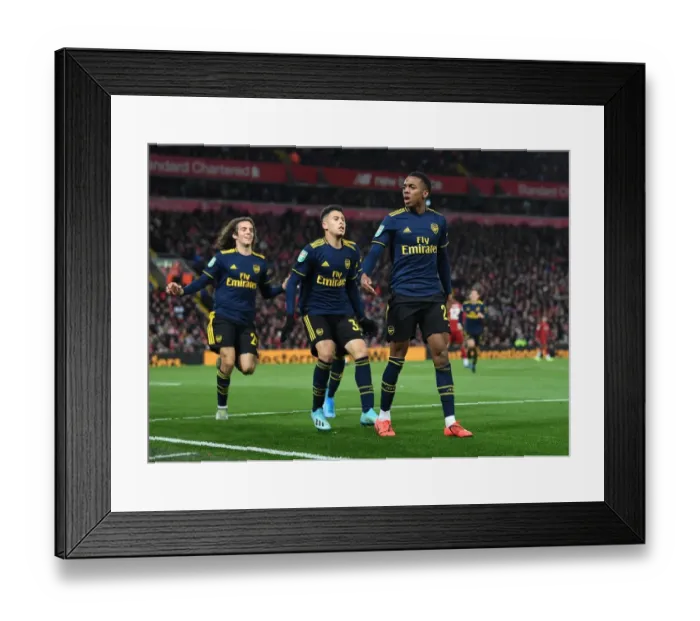 Framed Print : Five-Star Arsenal: Joe Willock and Gabriel Martinelli Celebrate Goals in Carabao Cup Upset at Anfield