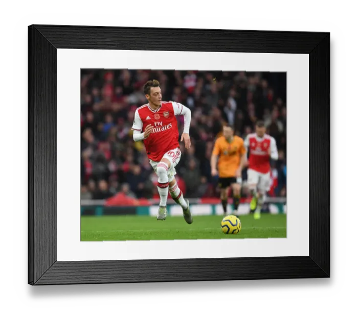 Framed Print : Mesut Ozil in Action: Arsenal vs. Wolverhampton Wanderers (2019-20) Framed Print : Mesut Ozil in Action: Arsenal vs. Wolverhampton Wanderers (2019-20)