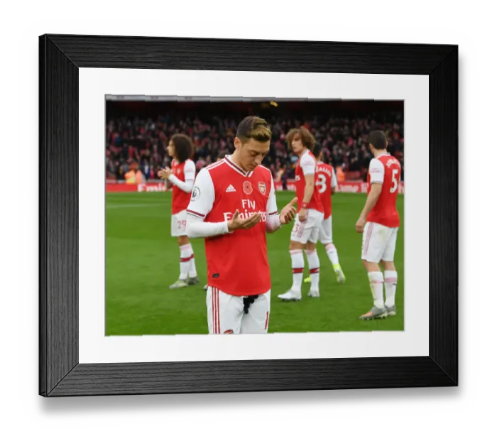 Framed Print : Arsenal vs. Wolverhampton Wanderers: Premier League Clash at Emirates Stadium (November 2019) Framed Print : Arsenal vs. Wolverhampton Wanderers: Premier League Clash at Emirates Stadium (November 2019)