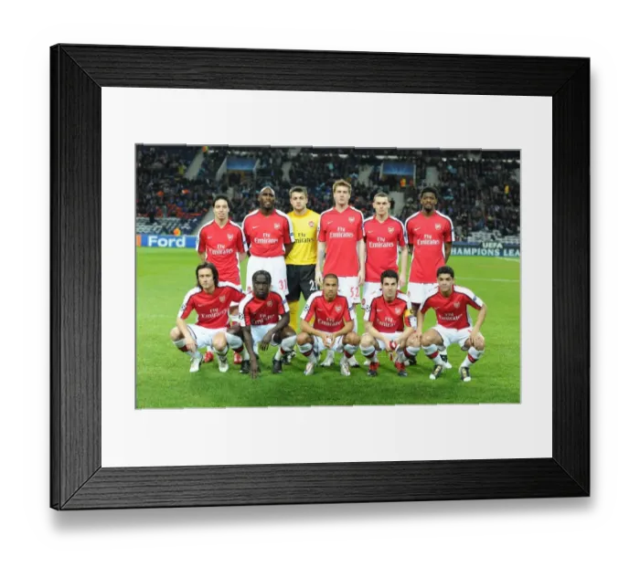 Framed Print : The Arsenal team line up before the match. FC Porto 2: 1 Arsenal, UEFA Champions League