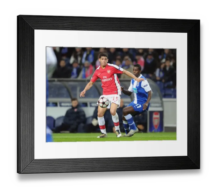 Framed Print : Denilson (Arsenal) Silvestre Varela (Porto). FC Porto 2: 1 Arsenal, UEFA Champions League Framed Print : Denilson (Arsenal) Silvestre Varela (Porto). FC Porto 2: 1 Arsenal, UEFA Champions League