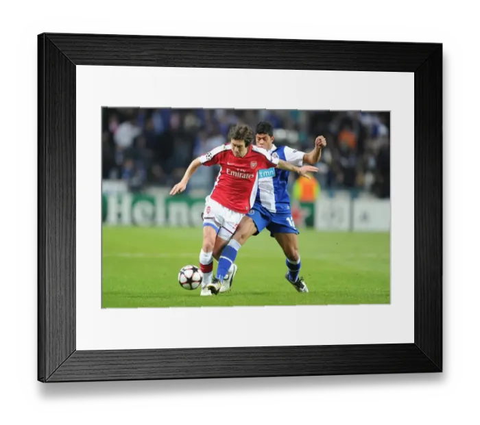 Framed Print : Tomas Rosicky (Arsenal) Hulk (Porto). FC Porto 2: 1 Arsenal, UEFA Champions League Framed Print : Tomas Rosicky (Arsenal) Hulk (Porto). FC Porto 2: 1 Arsenal, UEFA Champions League