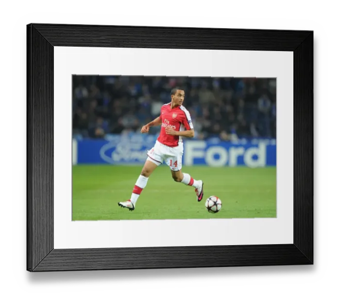 Framed Print : Theo Walcott (Arsenal). FC Porto 2: 1 Arsenal, UEFA Champions League, First Knock-out Round Framed Print : Theo Walcott (Arsenal). FC Porto 2: 1 Arsenal, UEFA Champions League, First Knock-out Round
