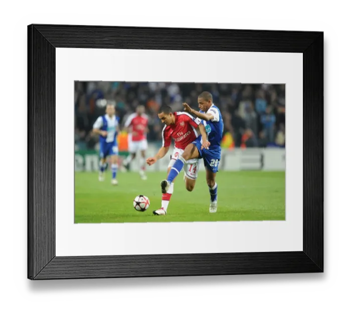 Framed Print : Theo Walcott (Arsenal) Fernando (Porto). FC Porto 2: 1 Arsenal, UEFA Champions League Framed Print : Theo Walcott (Arsenal) Fernando (Porto). FC Porto 2: 1 Arsenal, UEFA Champions League