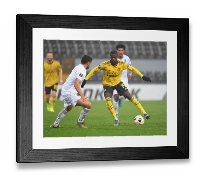 Framed Print : Arsenal in Europa League Action: Vitoria Guimaraes vs Arsenal, 2019 Framed Print : Arsenal in Europa League Action: Vitoria Guimaraes vs Arsenal, 2019