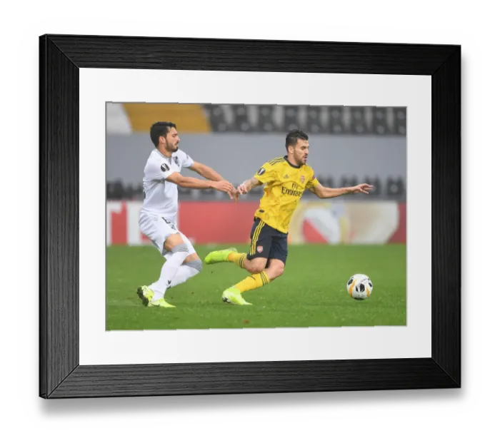 Framed Print : Arsenal in Europa League Battle: Vitoria Guimaraes vs Arsenal, November 2019