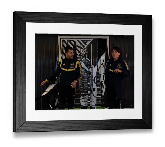 Framed Print : Arsenal Players in the Tunnel: Vitoria Guimaraes vs Arsenal, UEFA Europa League 2019-20