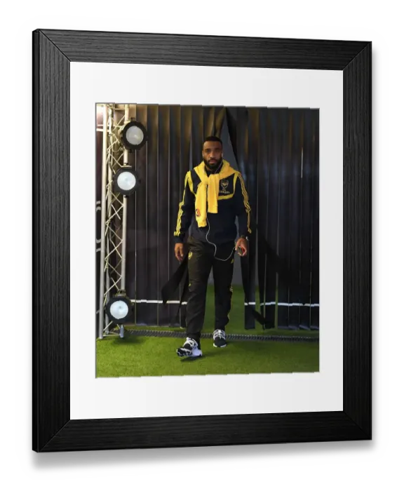 Framed Print : Arsenal's Alexandre Lacazette Prepares for Vitoria Guimaraes Clash in Europa League Group Stage