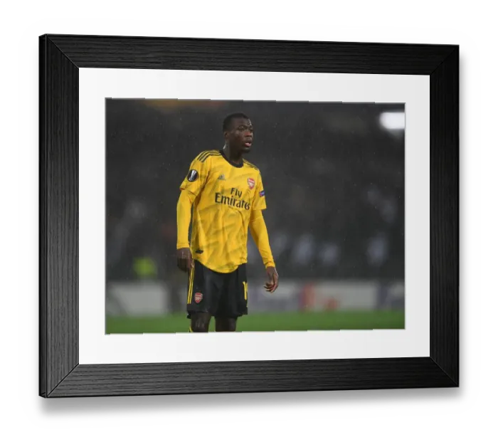 Framed Print : Pepe in Action: Arsenal's Europa League Clash against Vitoria Guimaraes