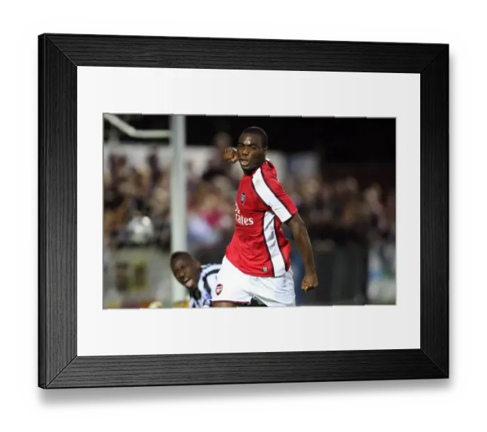Framed Print : Gilles Sunu celebrates scoring Arsenals 4th goal. Maidenhead 1: 7 Arsenal