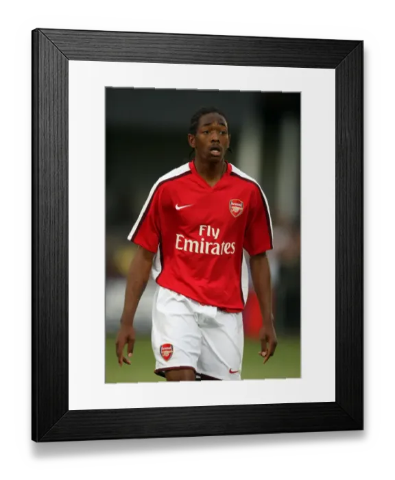 Framed Print : Sanchez Watt (Arsenal). Maidenhead 1: 7 Arsenal. Pre Season Friendly. York Road