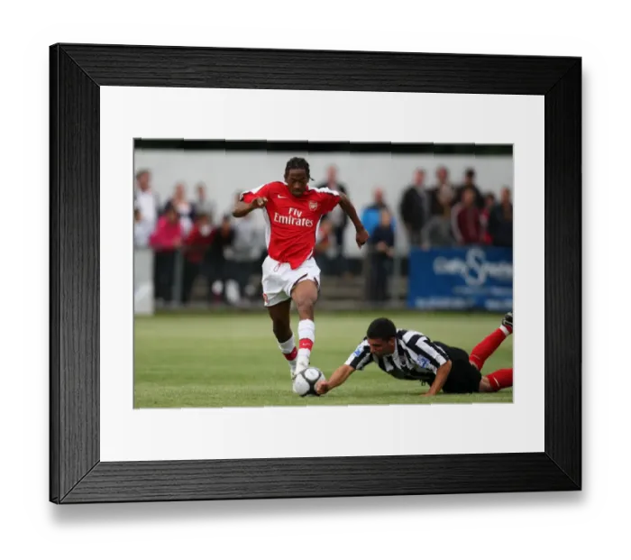 Framed Print : Sanchez Watt and Nevin Saroya: Arsenal's Dominance Over Maidenhead (7-1 Pre-Season Friendly, 2009)