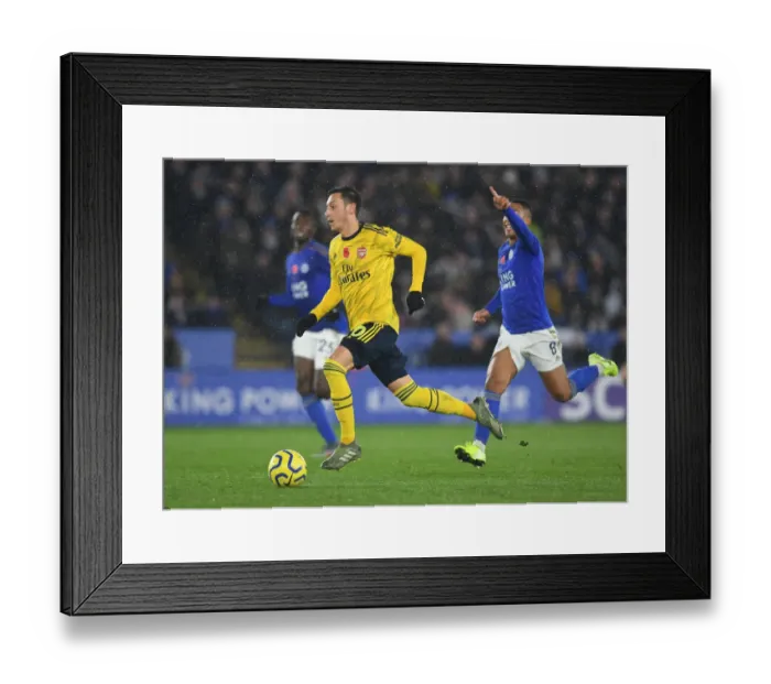 Framed Print : Mesut Ozil in Action: Leicester City vs. Arsenal FC, Premier League 2019-20 Framed Print : Mesut Ozil in Action: Leicester City vs. Arsenal FC, Premier League 2019-20