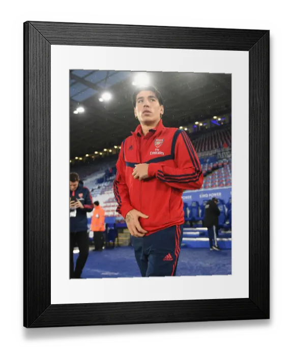 Framed Print : Hector Bellerin: Arsenal's Defensive Gear Up for Leicester Showdown (Premier League 2019-20) Framed Print : Hector Bellerin: Arsenal's Defensive Gear Up for Leicester Showdown (Premier League 2019-20)