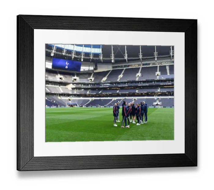 Framed Print : Arsenal Women Prepare for FA WSL Clash Against Tottenham Hotspur