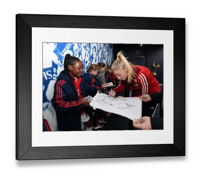 Framed Print : Arsenal's Leah Williamson Signs Autographs Before Tottenham-Arsenal FA Womens Super League Clash