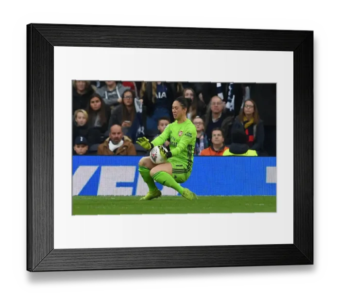 Framed Print : Arsenal vs. Tottenham Women's FA Super League Clash: Manuela Zinsberger in Action