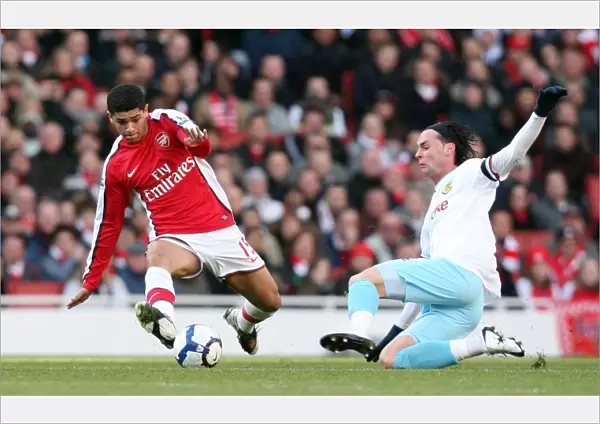 Denilson (Arsenal) Chris Eagles (Burnley). Arsenal 3: 1 Burnley. Barclays Premier League