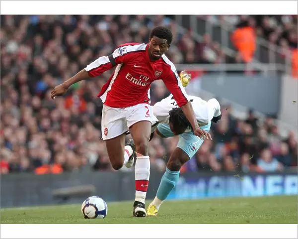 Abou Diaby (Arsenal) Andre Bikey (Burnley). Arsenal 3: 1 Burnley. Barclays Premier League