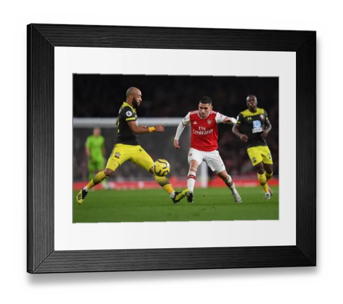 Framed Print : Lucas Torreira (Arsenal) Nathan Redmond (Soton) Framed Print : Lucas Torreira (Arsenal) Nathan Redmond (Soton)