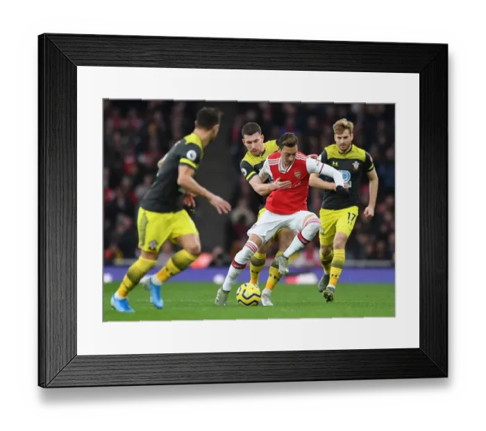 Framed Print : Mesut Ozil (Arsenal) Pierre-Emile Hojbjerg (Soton)