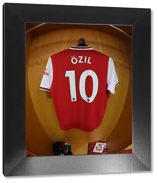 Arsenal FC vs Southampton FC: Mesut Ozil's Emirates Absence (Arsenal 2019-20)