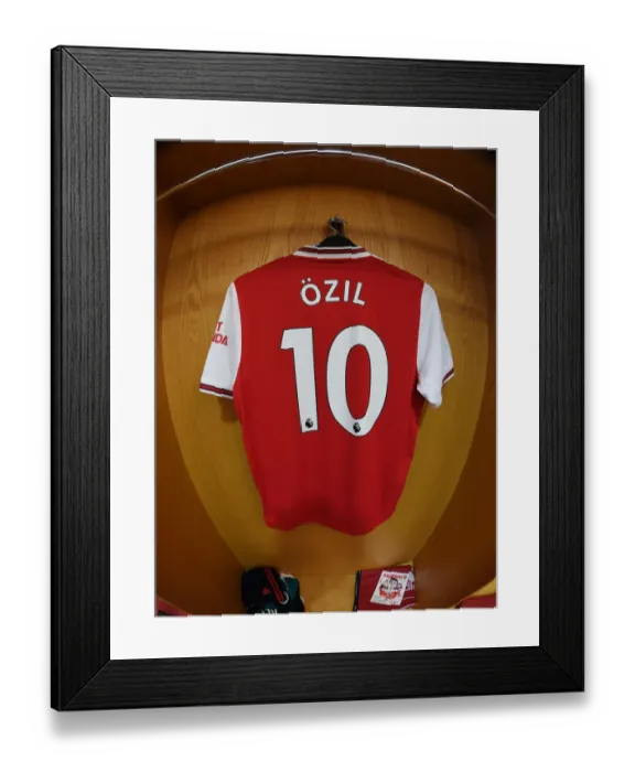 Framed Print : Arsenal FC vs Southampton FC: Mesut Ozil's Emirates Absence (Arsenal 2019-20) Framed Print : Arsenal FC vs Southampton FC: Mesut Ozil's Emirates Absence (Arsenal 2019-20)