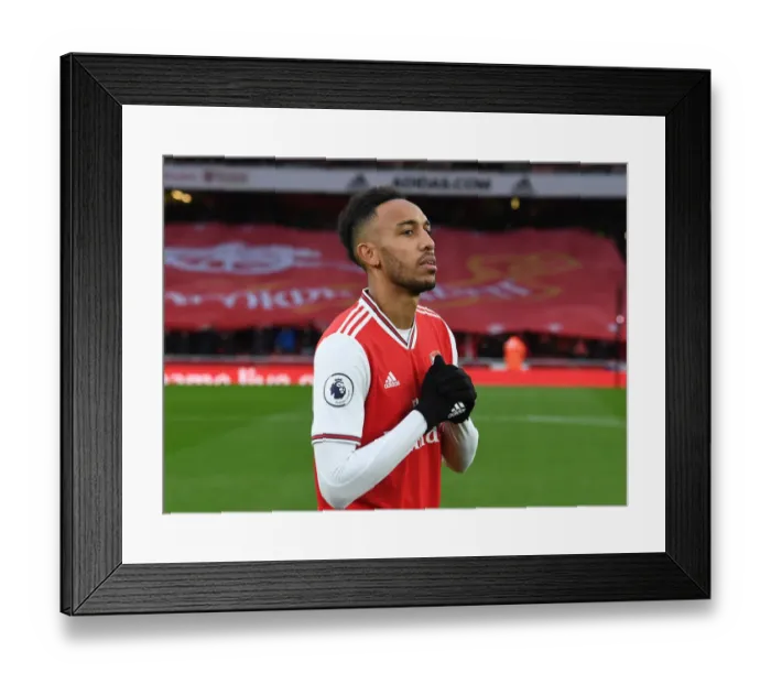 Framed Print : Arsenal's Aubameyang Prepares for Southampton Showdown - Premier League 2019 / 20 Framed Print : Arsenal's Aubameyang Prepares for Southampton Showdown - Premier League 2019 / 20
