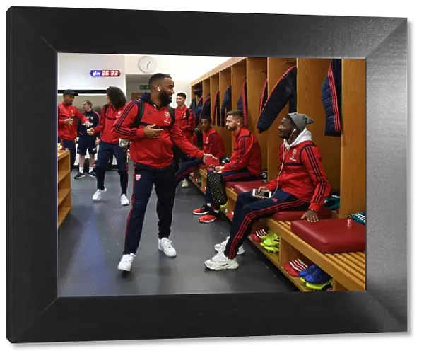 Arsenal FC: Pre-Match Huddle - Lacazette and Maitland-Niles in the Changing Room (Arsenal v Southampton, 2019-20)